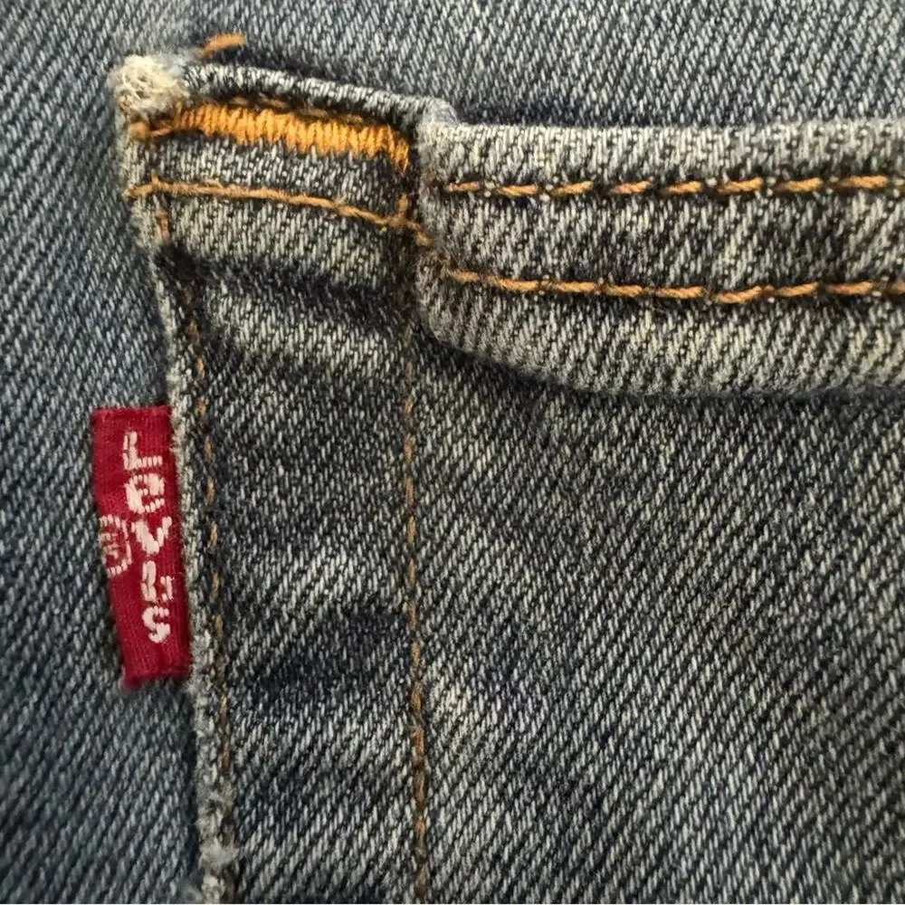 33 x 32 Levis 501 Denim Shorts. Womens Levi 501 Bermuda Shorts